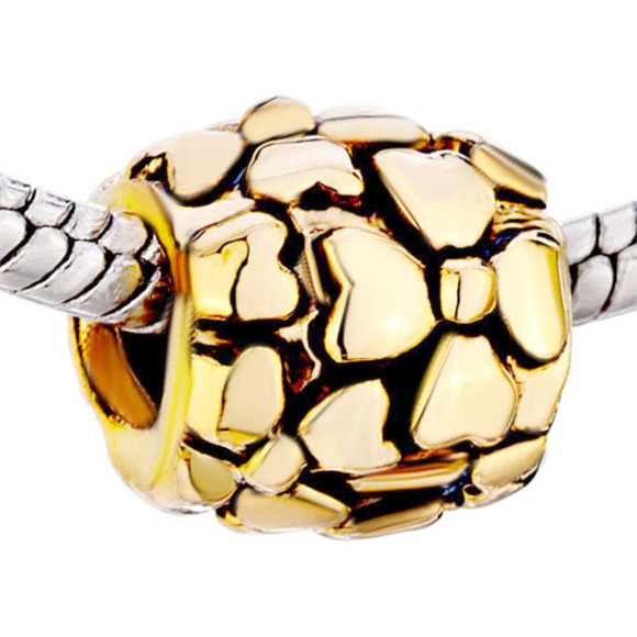 FREE S/H Pugster 22kt GP Gold Clover Flower Charm - Fits Pandora - Picture 1 of 2